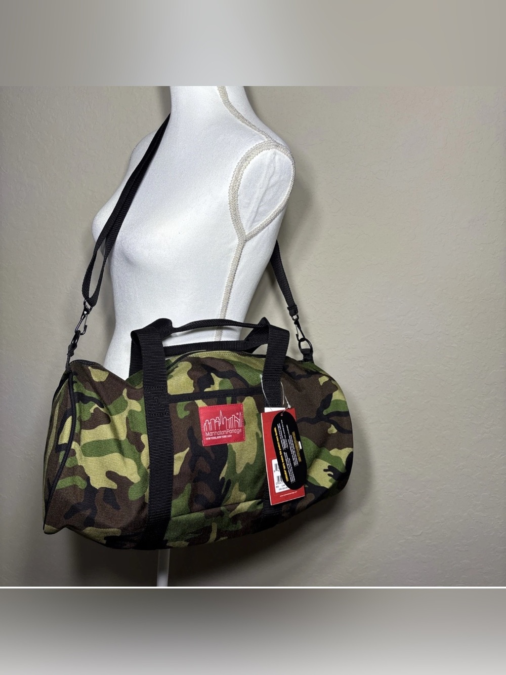 Manhattan Portage Camouflage Chelsea Duffel Bag 17.5" Medium Unisex